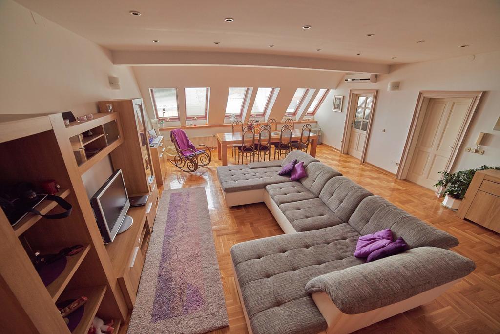 Apartment Dakovo Luaran gambar